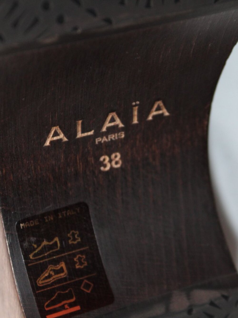 Alaïa Alaia Vienne Cut Out Suede Leather Wood Pumps Rivet Studded Clogs Mules 38 - Picture 6 of 7